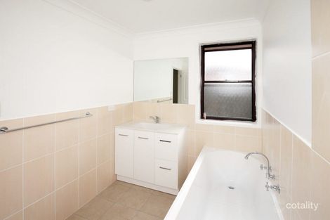 Property photo of 22 Maple Road Lake Albert NSW 2650