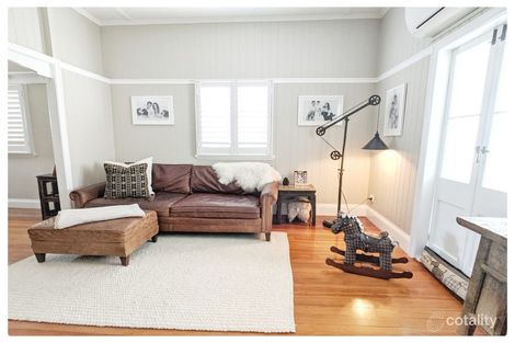 Property photo of 25 Tarana Street Camp Hill QLD 4152