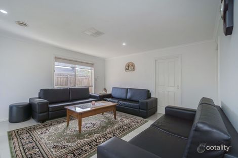 Property photo of 1 Lena Lane Roxburgh Park VIC 3064