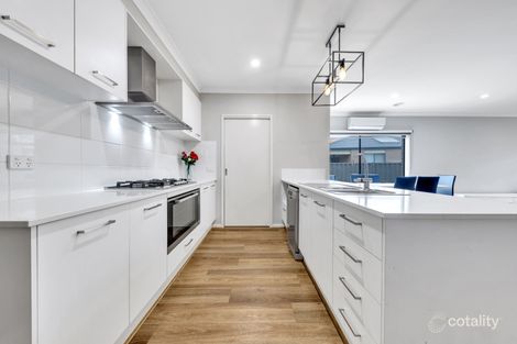 Property photo of 64 Pascal Crescent Kalkallo VIC 3064