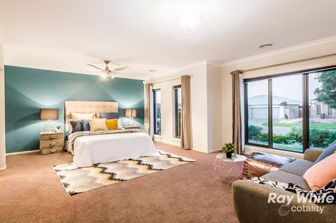 Property photo of 5 Locky Grove Lyndhurst VIC 3975