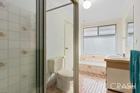 Property photo of 16 Hannan Place Huntingdale WA 6110