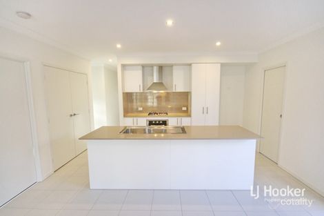 Property photo of 32 Highlands Street Yarrabilba QLD 4207