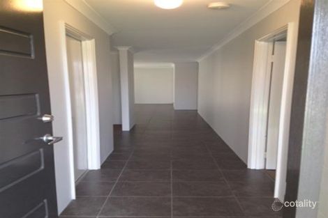 Property photo of 15 Bahama Way Banksia Grove WA 6031