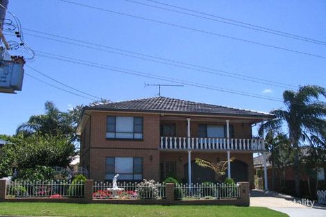 5 Chestnut St, Barrack Heights, NSW 2528