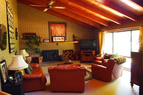 Property photo of 42 Coronation Avenue Bright VIC 3741