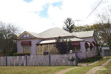 25 Wallace St, Newtown, QLD 4350