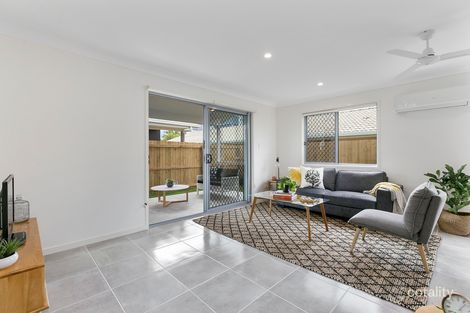 Property photo of 2/18 Seaford Street Wynnum QLD 4178