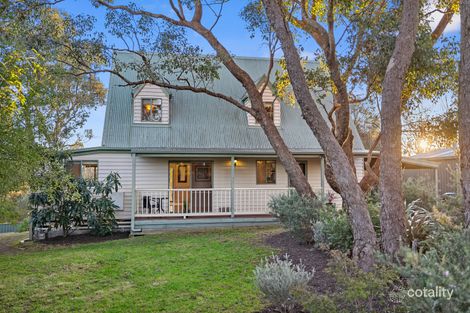 14 Benjamin Ct, Spring Gully, VIC 3550