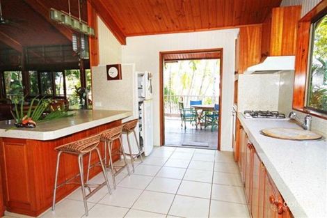 Property photo of 31 Oak Beach Road Oak Beach QLD 4877