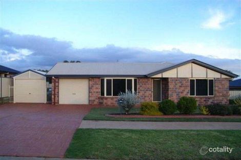 20 Macrossan St, Cranley, QLD 4350