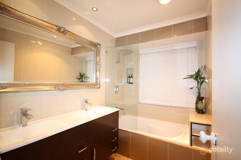 Property photo of 9 Cheviot Place Sinnamon Park QLD 4073