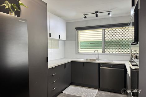 Property photo of 16 Lawrence Moranbah QLD 4744