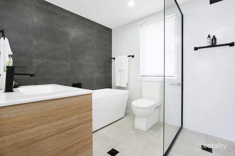 Property photo of 1/30 Carr Parade Unanderra NSW 2526