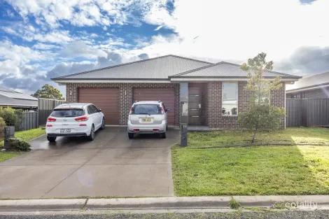 24 Stonebark Ct, Greta, NSW 2334