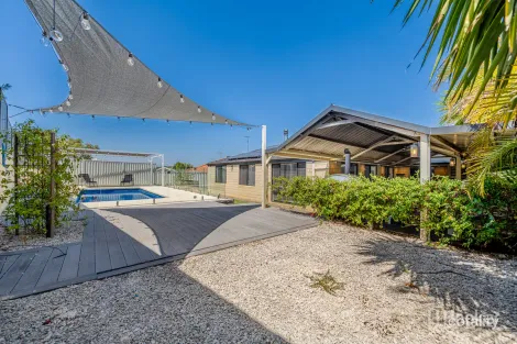 Property photo of 10 Lucidus Retreat Greenfields WA 6210