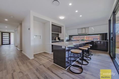 Property photo of 5 Majestic Crescent Hemmant QLD 4174