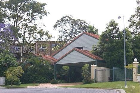 7 Aquinas Ct, St Lucia, QLD 4067