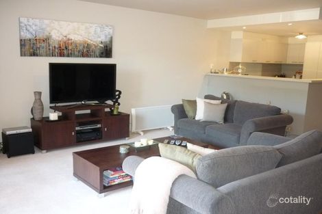 Property photo of 26/1 Eldridge Crescent Garran ACT 2605