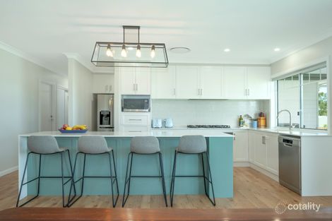 Property photo of 22 Daintree Crescent Meringandan West QLD 4352