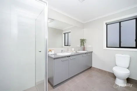 Property photo of 8 Georgia Close Warrnambool VIC 3280