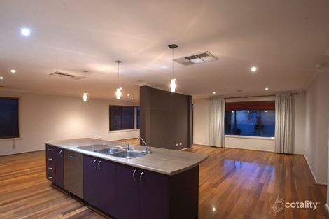 Property photo of 382 Ormond Road Narre Warren South VIC 3805