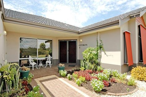 Property photo of 94 Golf Links Drive Carramar WA 6031