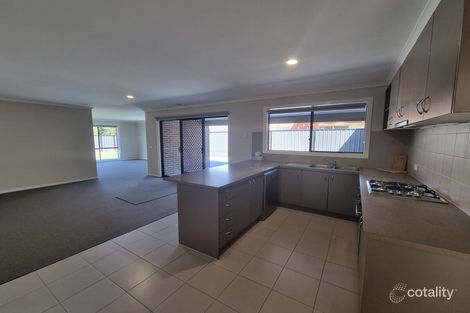 Property photo of 13 Oakham Glade Derrimut VIC 3026