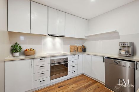 Property photo of 2/10 Kwong Alley North Fremantle WA 6159