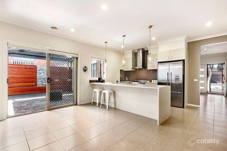 Property photo of 9 Ballanoma Green Epping VIC 3076