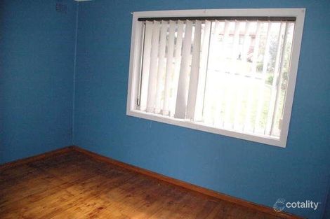 Property photo of 58 Galong Crescent Koonawarra NSW 2530
