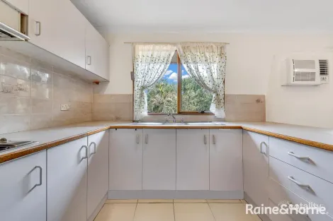 Property photo of 21 Canonbury Circle Seabrook VIC 3028