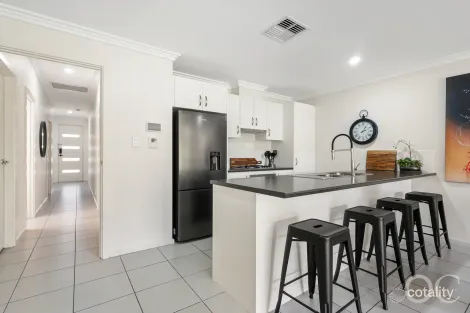 Property photo of 2A Carbnet Place Seacombe Gardens SA 5047