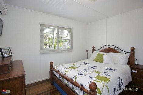 Property photo of 1 Long Street Clontarf QLD 4019