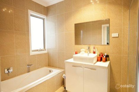 Property photo of 2/10 Hampton Parade West Footscray VIC 3012