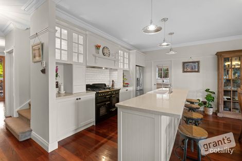 Property photo of 15 Tree View Lane Narre Warren North VIC 3804