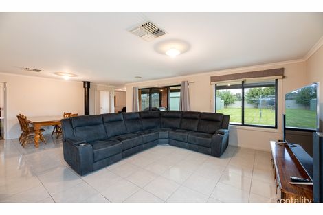Property photo of 14 Eyre Street Rutherglen VIC 3685
