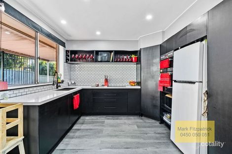 Property photo of 32 Macleay Street Bradbury NSW 2560