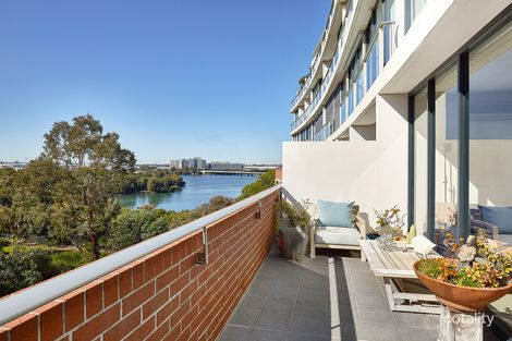 Property photo of 807/2-6 Brodie Spark Drive Wolli Creek NSW 2205