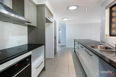 Property photo of 11 Moana Crescent Birkdale QLD 4159