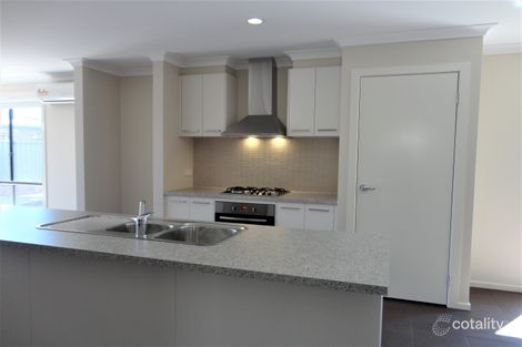 Property photo of 14 Elegante Road Point Cook VIC 3030