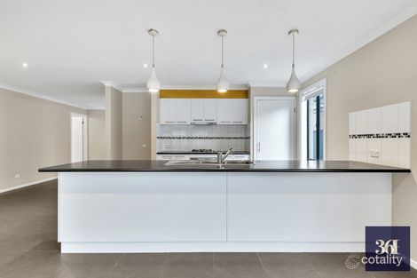 Property photo of 38 Winona Circuit Tarneit VIC 3029