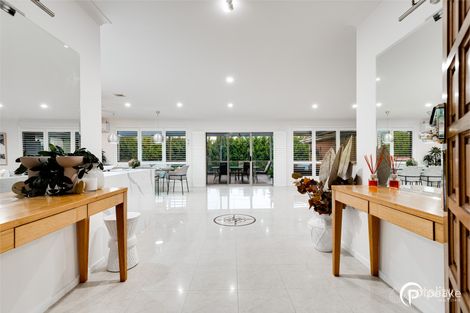 Property photo of 23-24 Hilton Court Narre Warren North VIC 3804