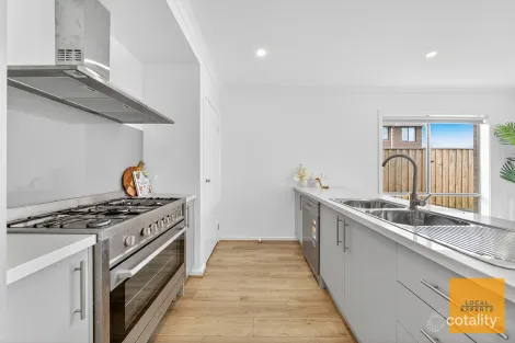 Property photo of 257 Frontier Avenue Aintree VIC 3336