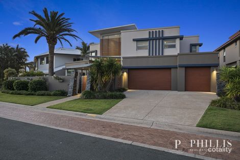 Property photo of 5 Regents Court Paradise Point QLD 4216