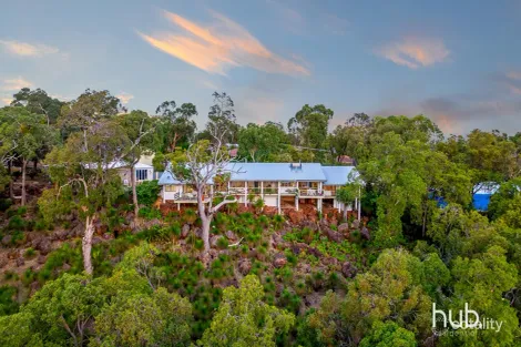 Property photo of 11 Sunset Crescent Kalamunda WA 6076