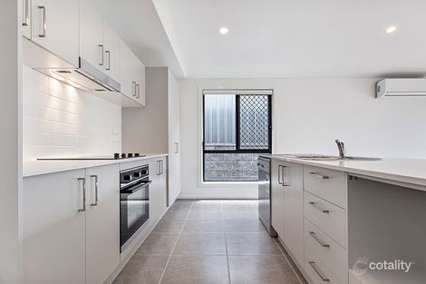 Property photo of 4 Sutcliffe Street Cameron Park NSW 2285