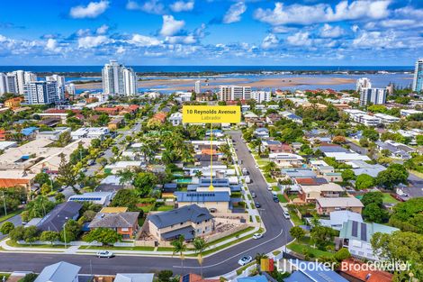 Property photo of 10 Reynolds Avenue Labrador QLD 4215