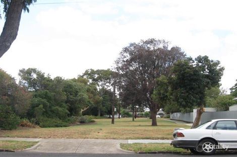 36 Peel St, Newport, VIC 3015