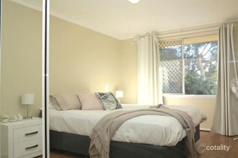 Property photo of 30 Devon Way Lynwood WA 6147